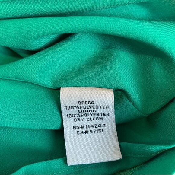 Eliza J Green Drape Sleeve Pleated Missy Sheath Waist Dress Size 4 - Picture 12 of 16